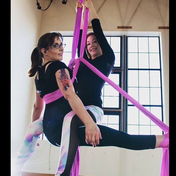 Meet your Posher, Christina - Picture 5 of 5